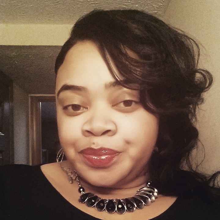 My eyes hurt from trying to see those small avatars!!! Share if you want!