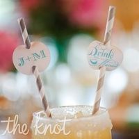 Hi Ladies! I need help finding customized drinking straws...