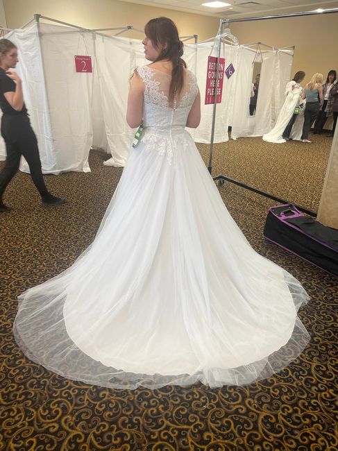 Name that dress? Help identifying! 3