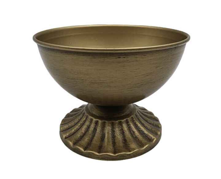 To use real flowers or fake...? - 2