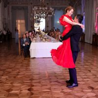 Heavy gown, long train for wedding dress. should i  get a reception dress? - 2