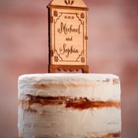 Cake topper