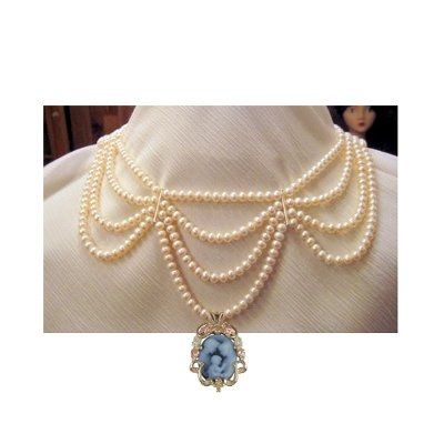 Argh!!! Can't seem to find jewelry for my dress! Please post yours...