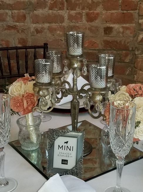 Non-cheesy rustic theme? 4