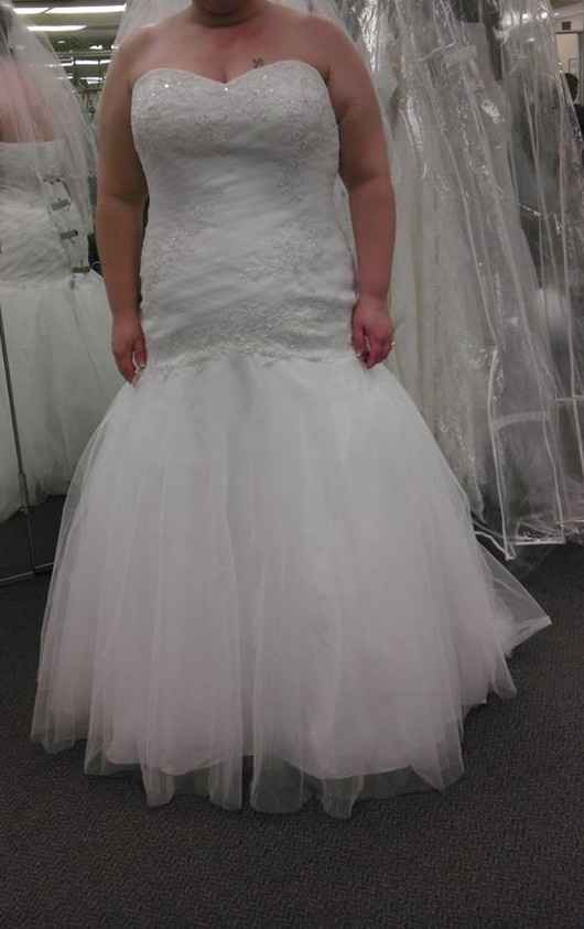 I'm torn between two dresses!