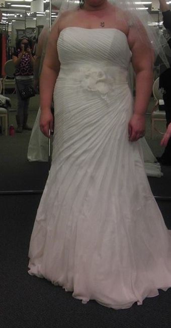 I'm torn between two dresses!