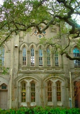 What type of venue are you getting married at? Pics