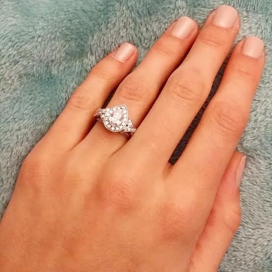 Twist on the ol' Ring Pics!