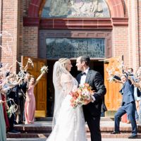 No flower girl - guest throw flowers?? - 1