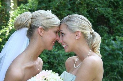 Always the FG/Bridesmaid and now I'm the Bride... Share your pics!