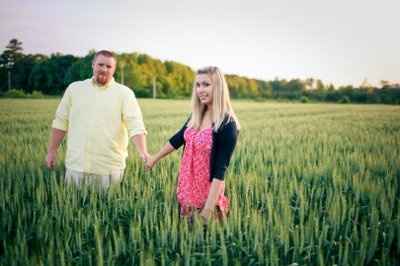 i have some engagement pictures!!