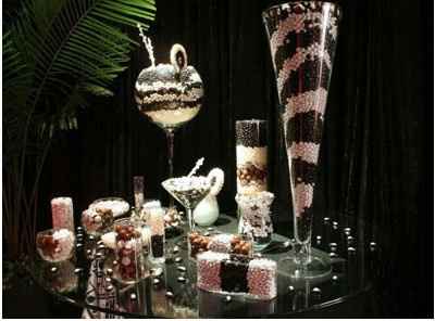 Is it ok to forgo wedding favors?