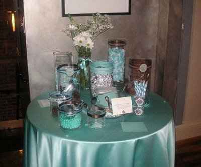 Is it ok to forgo wedding favors?
