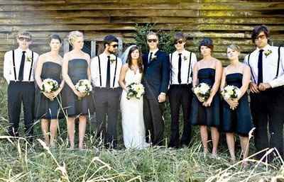 I need pics of guys NOT in tux's