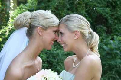 Always the FG/Bridesmaid and now I'm the Bride... Share your pics!