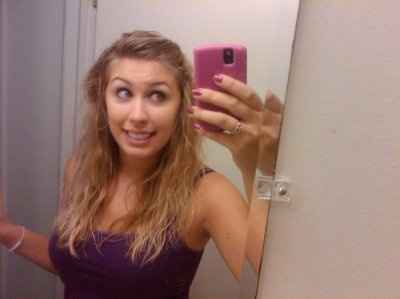 NWR: WW First Annual Diva Bathroom Pic Competition!!!!