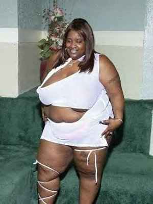 Just found the classiest wedding dress I've ever seen..