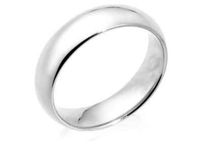 Let's talk wedding bands (for him)
