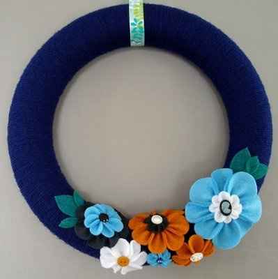 My yarn wreath :)