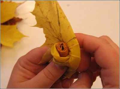 Okay, I really need to get off stumble upon.. But here's a good fall/rustic DIY