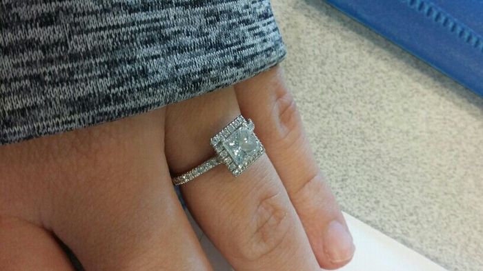 MY RING FINALLY CAME!!