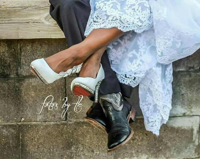 I'm a Mrs.!!! BAM - Sneak peek pictures!!