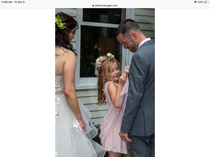 Andy wore a pink tie in order to match B’s dress, so she had to see if it really did