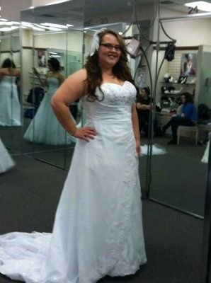 SHOW ME PICS OF YOU IN YOUR DRESS!!