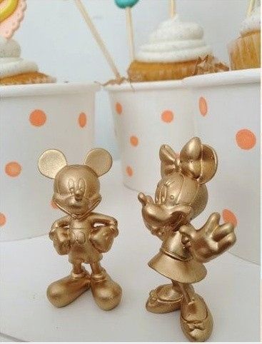 Let me see your.......CAKE TOPPER!!