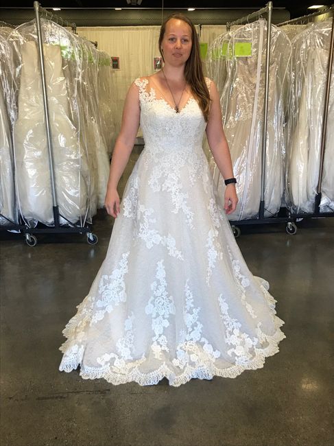 Wedding Dress Style Help (show me your dresses :) ) 21