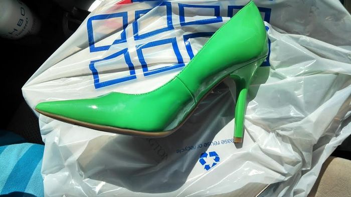 Show me your shoes and wedding band!!!!!!! I WANT TO SEE!!!!! =)