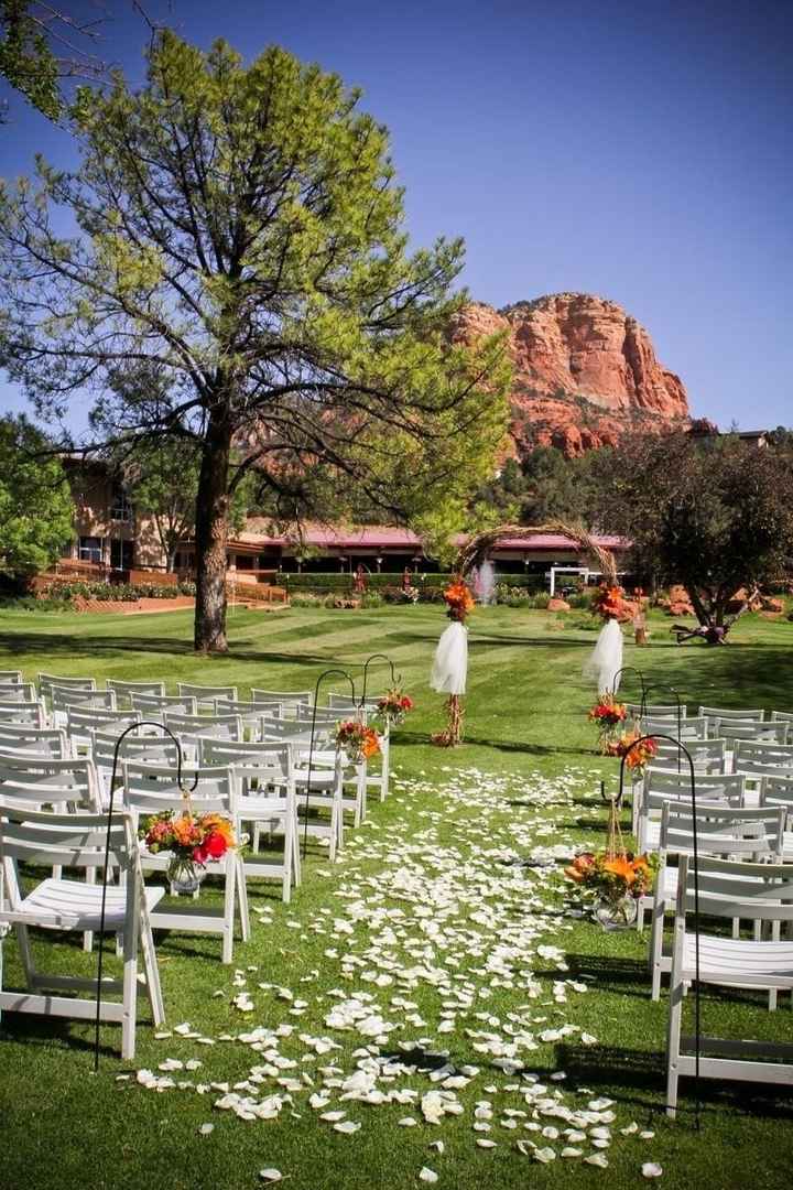 Let's see the wedding venues!