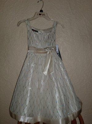Flower girl dresses.  Know any good sites??