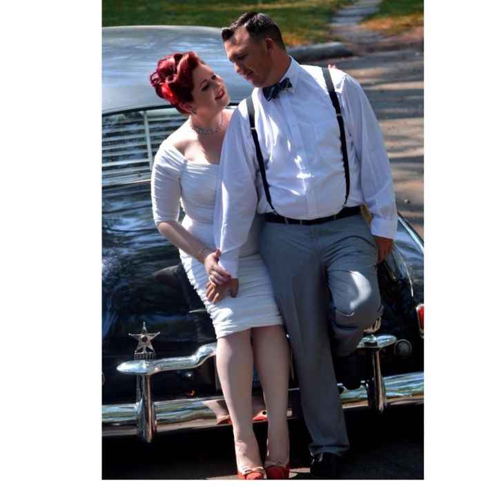 Show me your favorite engagement/wedding  photos!!