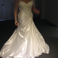 Let's show off our wedding gowns!