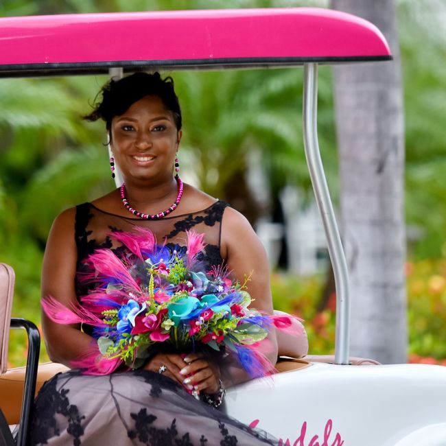Where to save on bouquets and boutonnieres? 1