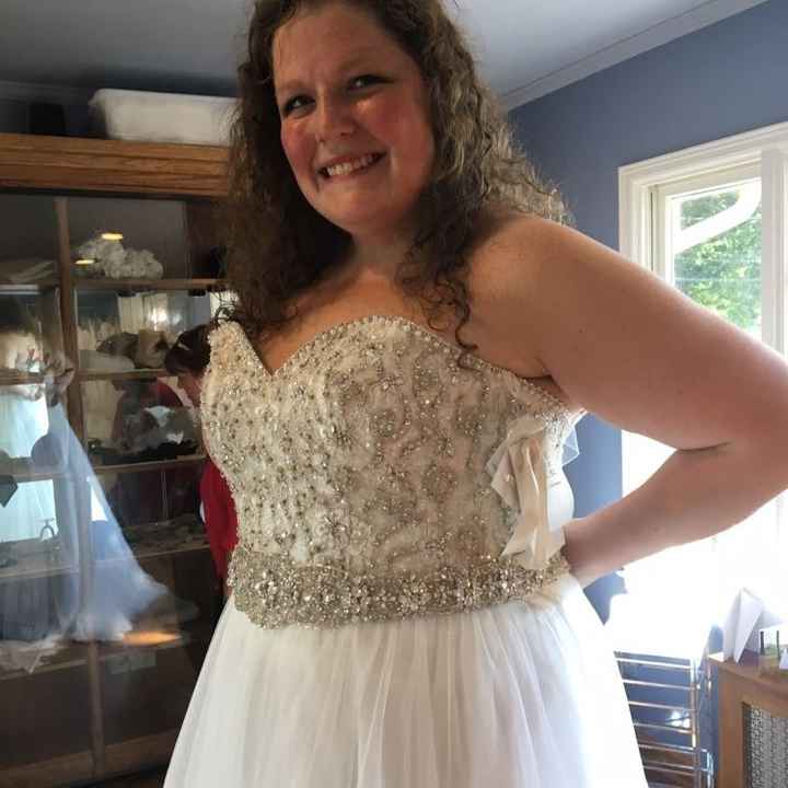 Calling plus size brides, show me your Dress