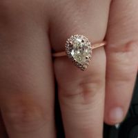 Who has a rose gold ring? - 1