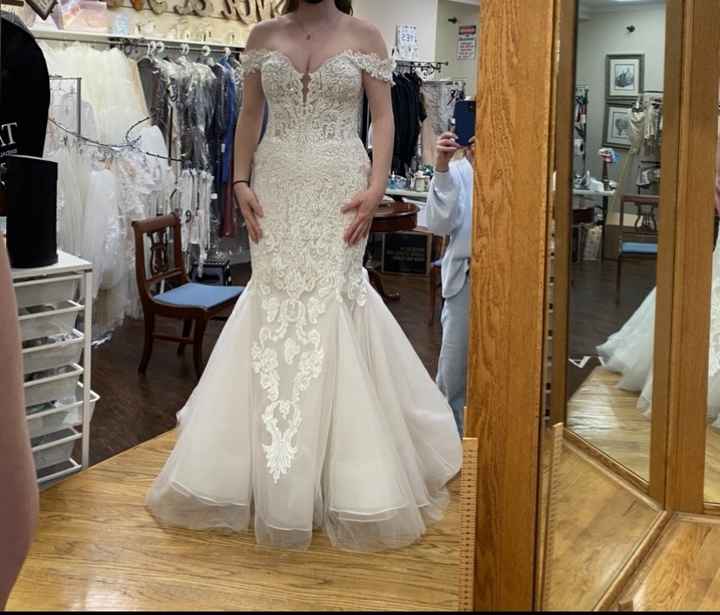 Wedding dress deals guests uncomfortable