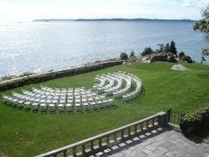 Circle instead of Traditonal Aisle