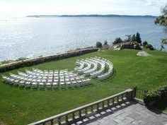 Circle instead of Traditonal Aisle