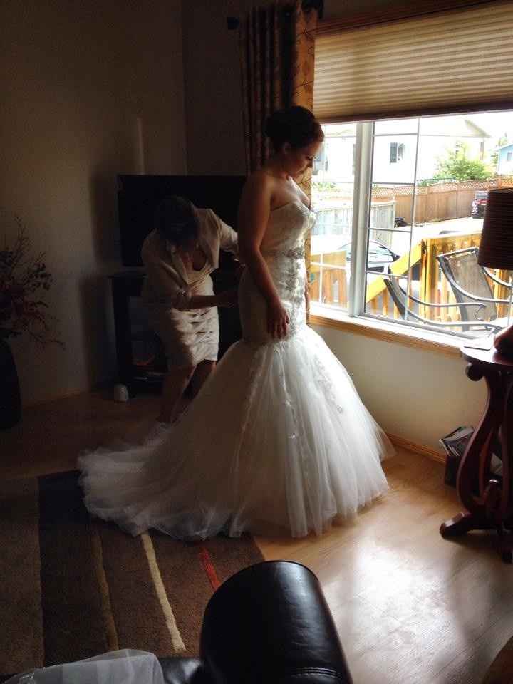 Back and Married (pro and non-pro pics)