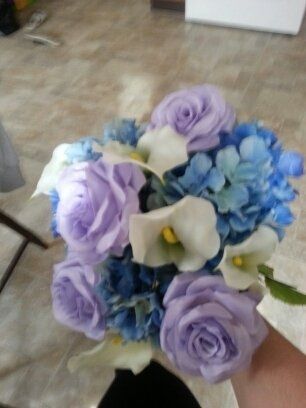 What are silk flowers exactly?