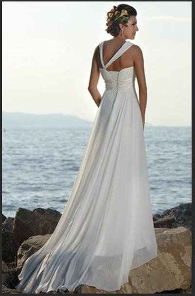 i need some dress-finding experts to see what they can come up with...