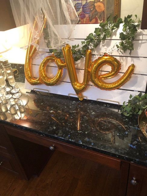 Mimosa Bar Decor