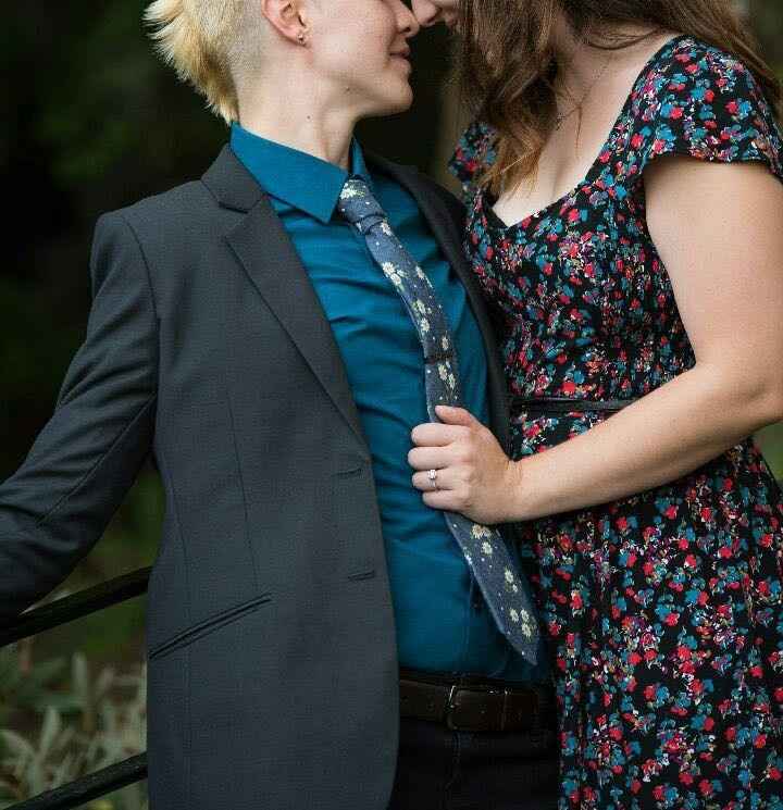 Engagement Photos Attire