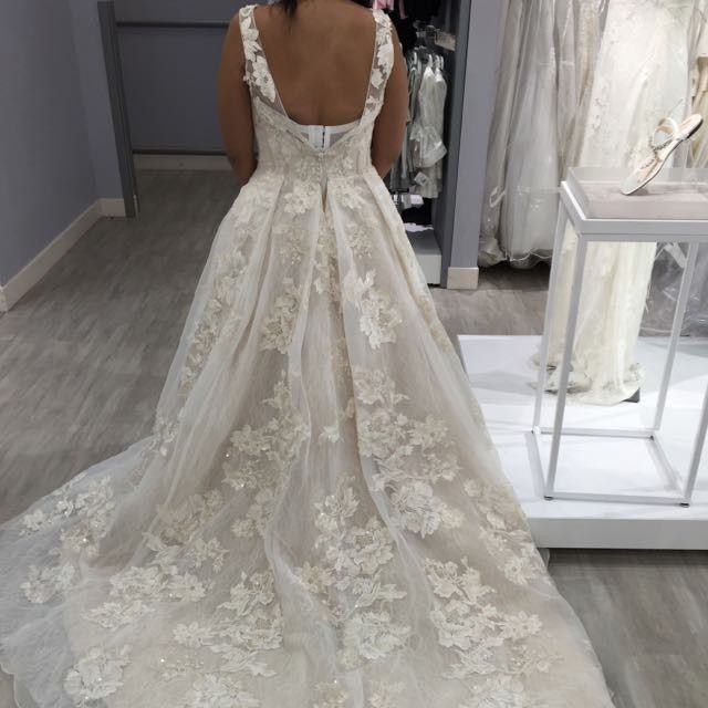 Show off your dress
