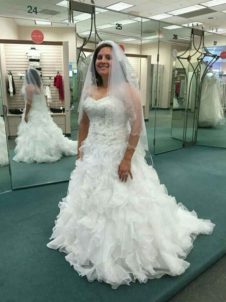 Let me see your DRESS!