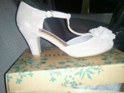 i wanna see your shoes!!