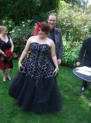 Wort  Bridal Gowns Ever. (PIC) show me yours